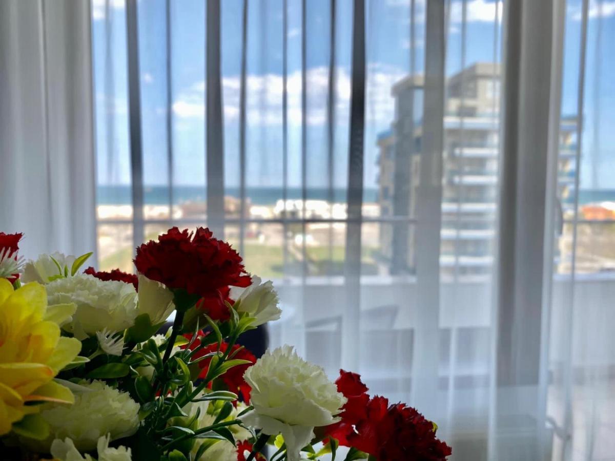 Apartament Summerland Mamaia Nord Exterior photo